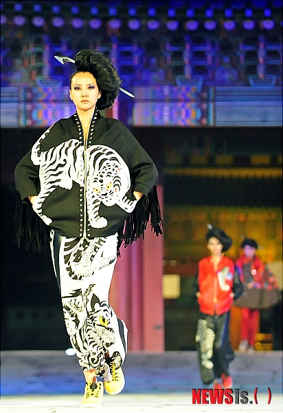 Affordable Korean Fashion Brands Worth the International Shipping — photo from Korean media