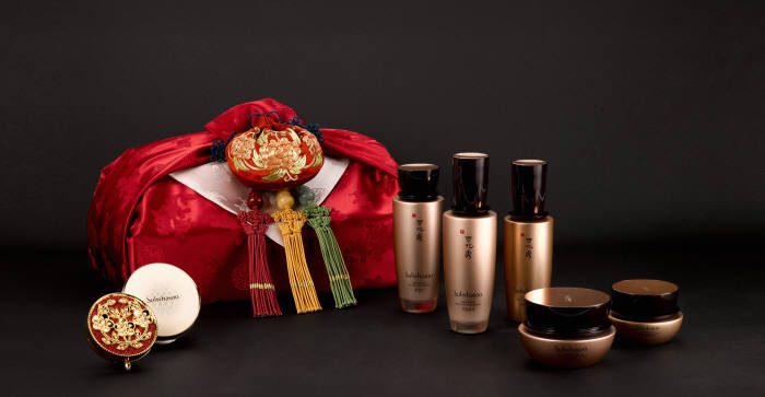Assessing Sulwhasoo First Care Activating Serum: Worth the Price? — photo from Korean media