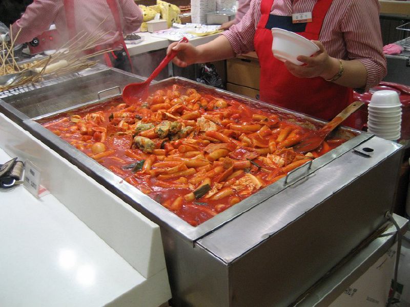 en:Tteokbokki, Korean spicy rice cake.